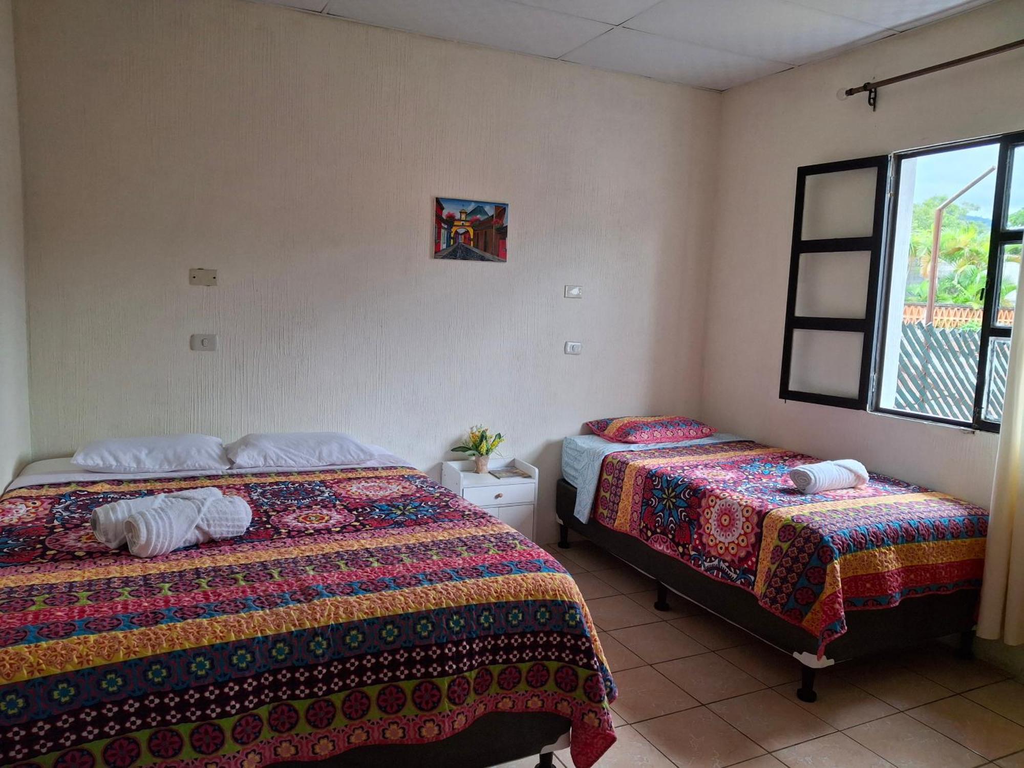 Blue Moon Hostel Antigua Kültér fotó